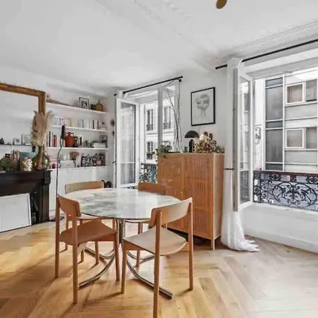 Apartman Design In Le Marais